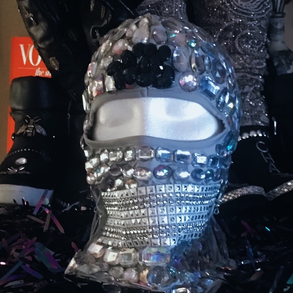 Custom Designed Diamond Face Mask - Picture 2 of 6